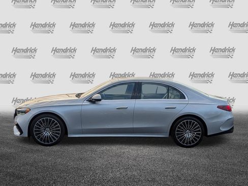 New 2026 Mercedes-Benz E 350 4MATIC Sedan image 7