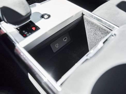 Used 2024 Land Rover Range Rover SE image 56