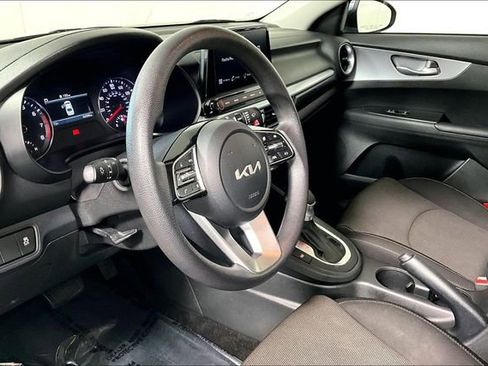 Used 2022 Kia Forte LXS image 13
