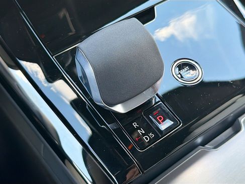 New 2026 Land Rover Range Rover Sport SE AWD/4WD image 30