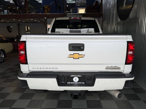 Used 2018 Chevrolet Silverado 3500 High Country AWD/4WD image 6