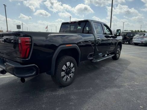 Used 2024 GMC Sierra 3500 Denali w/ Denali Reserve Package AWD/4WD image 8