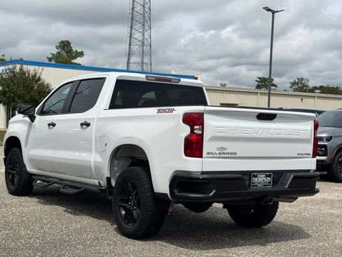 Used 2023 Chevrolet Silverado 1500 Custom Trail Boss AWD/4WD image 5