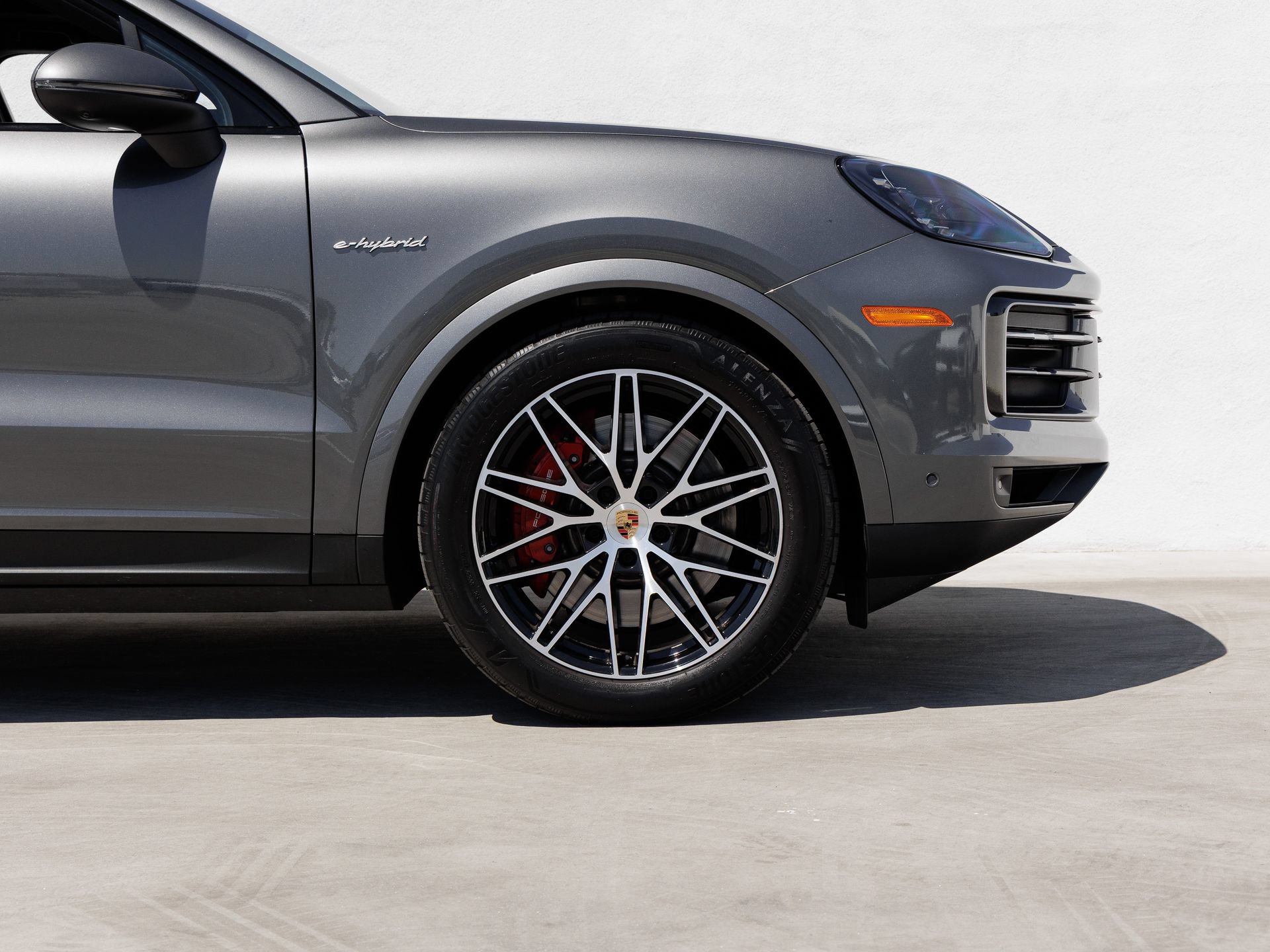 Certified 2025 Porsche Cayenne S AWD/4WD image 11