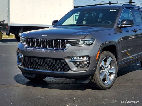 New 2025 Jeep Grand Cherokee Limited w/ Luxury Tech Group II image 7