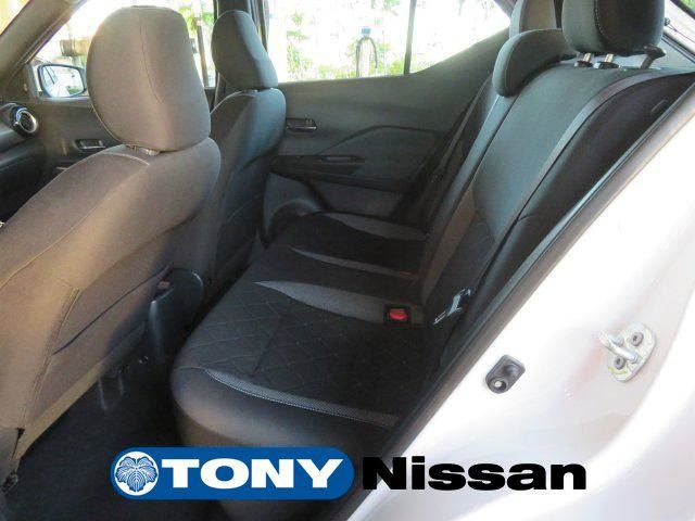 Used 2018 Nissan Kicks SV FWD image 21