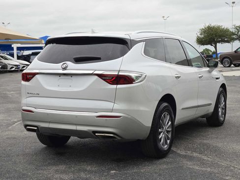 Certified 2023 Buick Enclave Essence FWD image 7