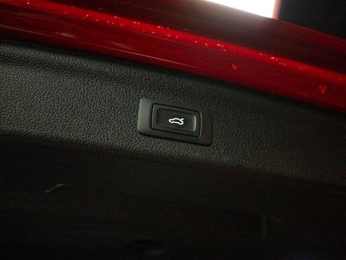 Used 2022 Audi Q3 2.0T Premium AWD/4WD image 8