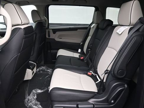 New 2026 Honda Odyssey Elite image 13