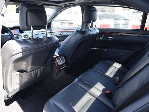 Used 2009 Mercedes-Benz S 63 AMG image 17