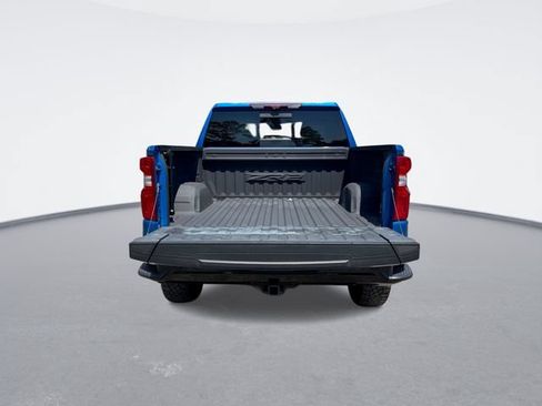 Used 2022 Chevrolet Silverado 1500 ZR2 w/ Technology Package AWD/4WD image 23