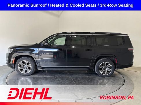 Used 2023 Jeep Wagoneer L 4WD w/ Premium Group I image 4