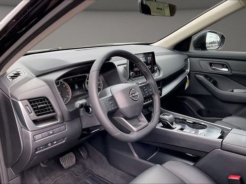 New 2026 Nissan Rogue Dark Armor FWD image 7