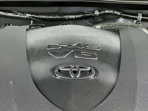 Used 2016 Toyota Tacoma TRD Sport image 20