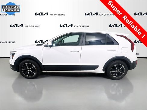 Certified 2025 Kia Niro LX image 4