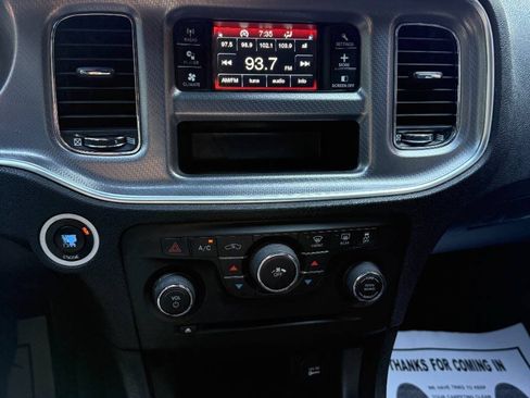 Used 2014 Dodge Charger SE RWD image 31