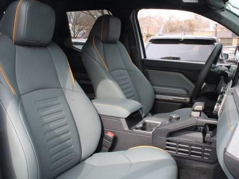 Used 2025 Toyota Tacoma Trailhunter image 32