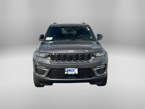 Used 2025 Jeep Grand Cherokee Limited w/ Luxury Tech Group II AWD/4WD image 7