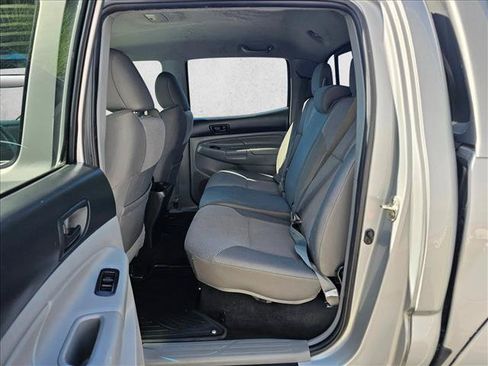Used 2013 Toyota Tacoma 4x4 Double Cab w/ TRD Sport Pkg image 14