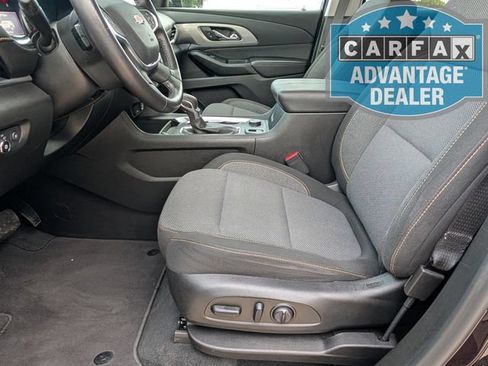 Used 2021 Chevrolet Traverse LT FWD image 16