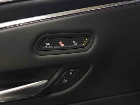 Used 2023 Cadillac Escalade V w/ LPO, ONYX Package image 18