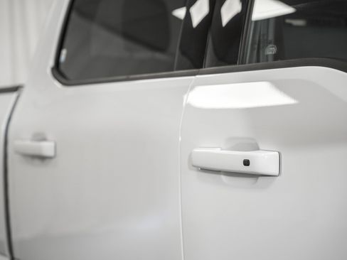 Certified 2023 Ford F150 Lariat w/ Equipment Group 502A High image 14