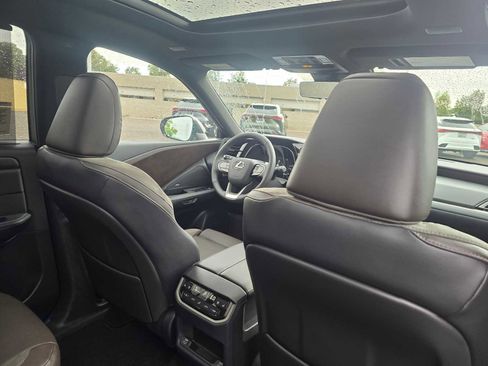 New 2026 Lexus TX 550h AWD Plug-In Hybrid image 15