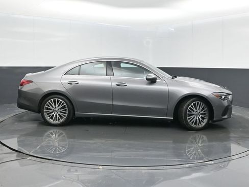 Used 2025 Mercedes-Benz CLA 250 4MATIC image 8