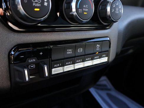 New 2026 RAM 5500 Tradesman AWD/4WD image 40