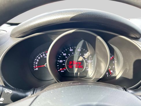 Used 2017 Kia Soul + image 25