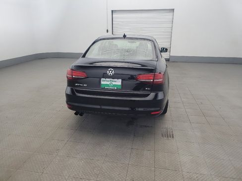 Used 2017 Volkswagen Jetta SE FWD image 7
