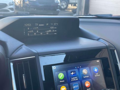 Used 2023 Subaru Forester Premium image 28