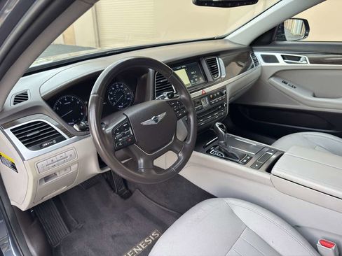 Used 2017 Genesis G80 3.8 image 35