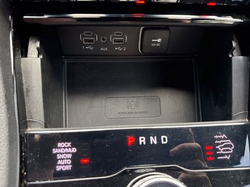 Used 2023 Jeep Grand Cherokee L Overland w/ Luxury Tech Group IV image 28