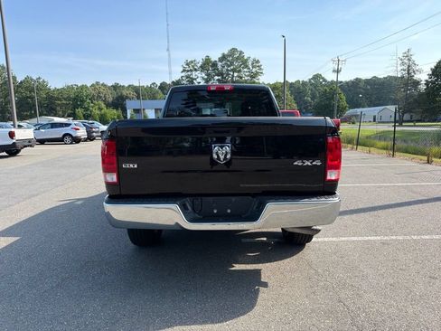 Used 2024 RAM 1500 Classic SLT AWD/4WD image 6