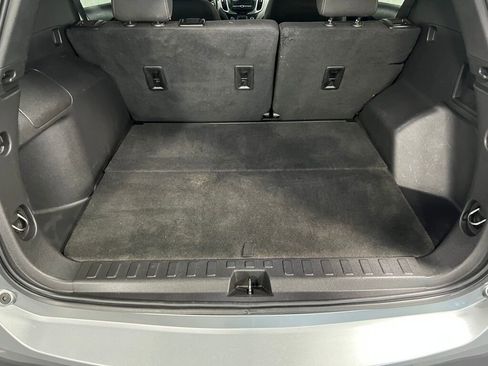 Used 2023 Chevrolet Equinox LT w/ Driver Convenience Package image 7