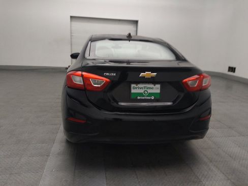 Used 2017 Chevrolet Cruze LS FWD image 6