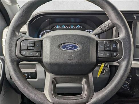 Used 2025 Ford F250 XLT image 15