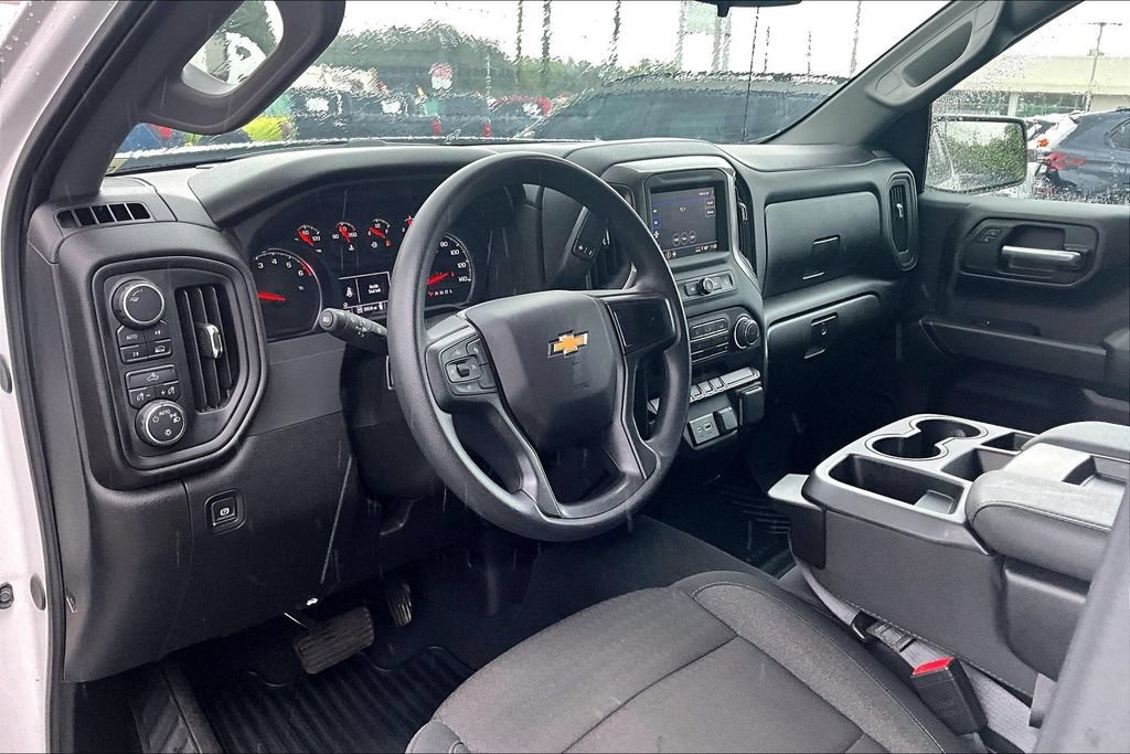Used 2025 Chevrolet Silverado 1500 Custom AWD/4WD image 13