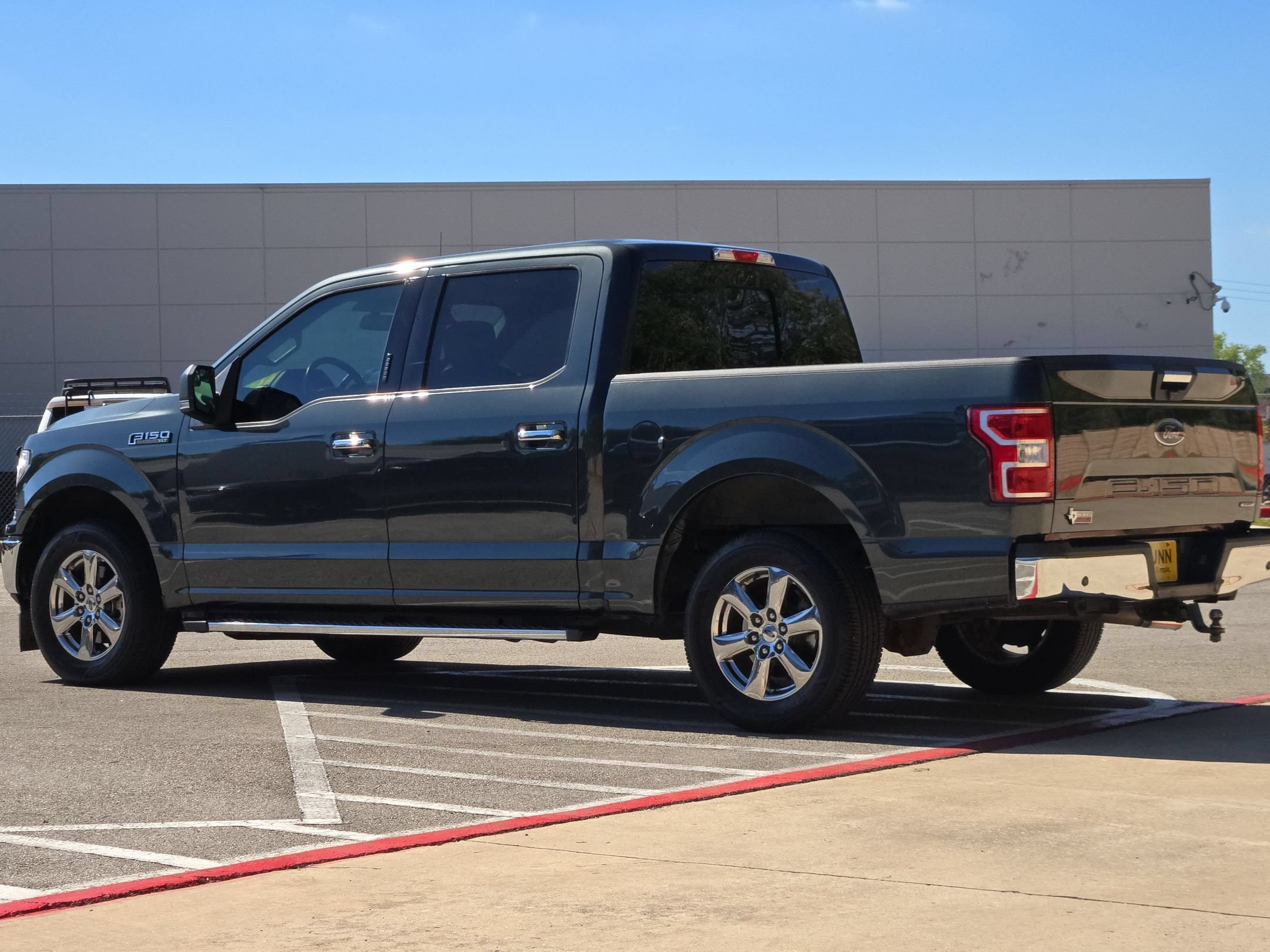 Used 2018 Ford F150 XLT w/ Equipment Group 302A Luxury RWD image 5