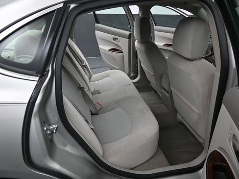 Used 2008 Buick LaCrosse CX image 31