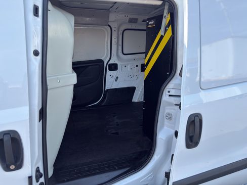 Used 2022 RAM ProMaster City Tradesman image 13