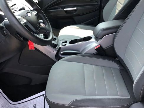 Used 2016 Ford Escape SE AWD/4WD image 10