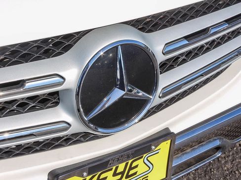 Used 2020 Mercedes-Benz GLC 300 image 15