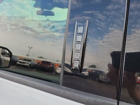 Used 2019 Ford F150 XLT RWD image 8