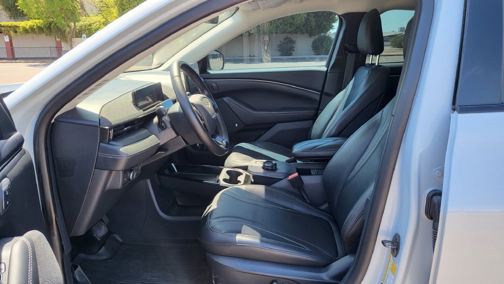 Used 2022 Ford Mustang Mach-E Premium RWD image 29