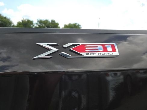 Used 2020 GMC Sierra 1500 SLE w/ SLE Value Package AWD/4WD image 25