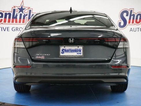 Certified 2025 Honda Accord SE image 6