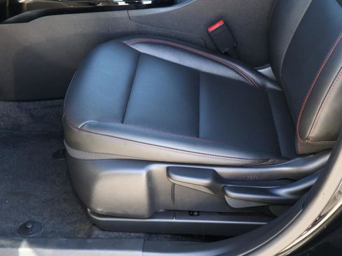 Used 2024 Chevrolet Trax RS image 14