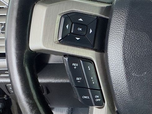 Used 2019 Ford F150 Platinum w/ Equipment Group 701A Luxury image 14